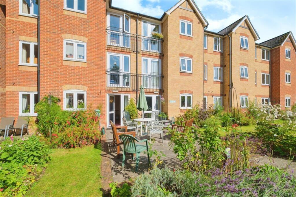 1 bed Apartment for rent in Littlebury. From Davis Homes - Essex & London 1 bed Apartment for rent in Littlebury. From Davis Homes - Essex & London