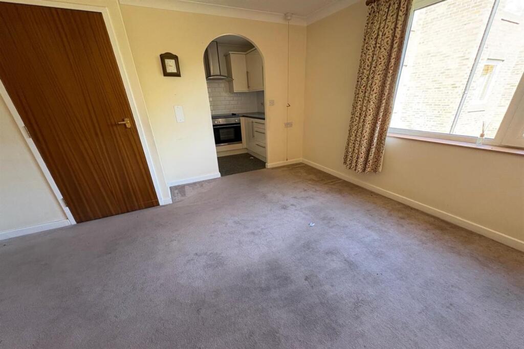 1 bed 1st Floor Flat for rent in Harpenden. From Davis Homes - Essex & London 1 bed 1st Floor Flat for rent in Harpenden. From Davis Homes - Essex & London