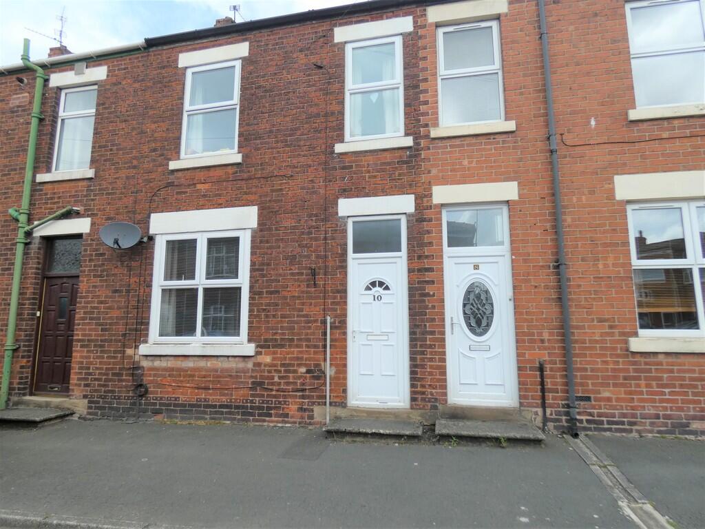 3 bed Mid Terraced House for rent in Leyland. From Easy Home Lets & Sales - Coppull
