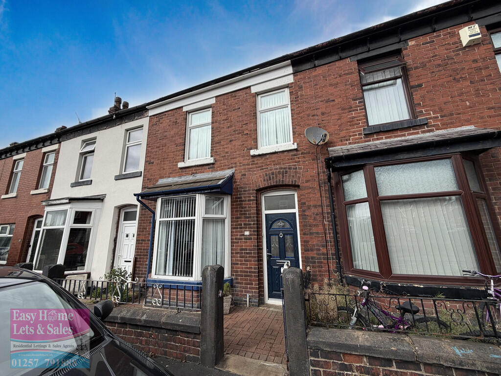 3 bed Mid Terraced House for rent in Johnson's Hillock. From Easy Home Lets & Sales - Coppull