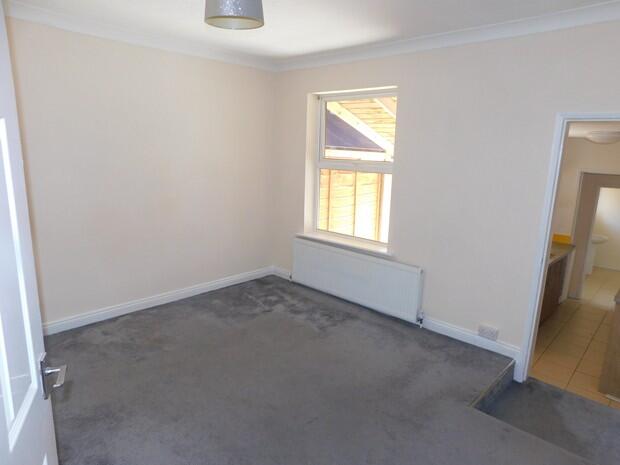 3 bed Mid Terraced House for rent in Rushden. From G D Property Services - Higham Ferrers
