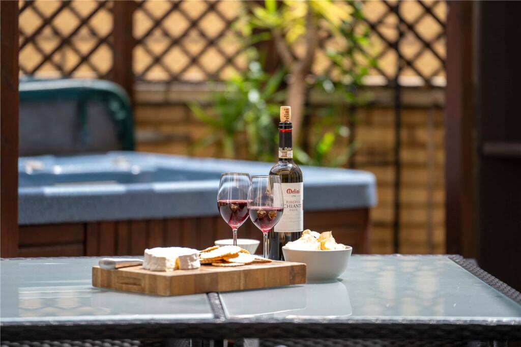 1 bed Apartment for rent in Paddington. From London Executive - London