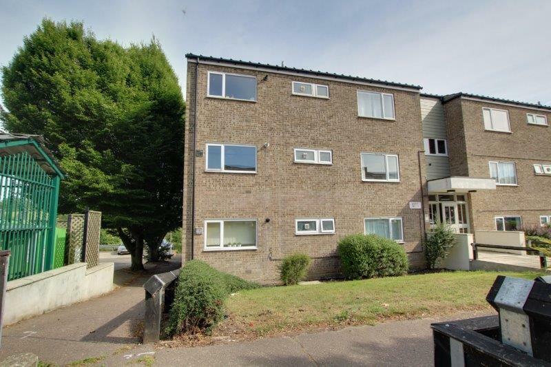 2 bed Apartment for rent in Langham. From Temme English - Wickford