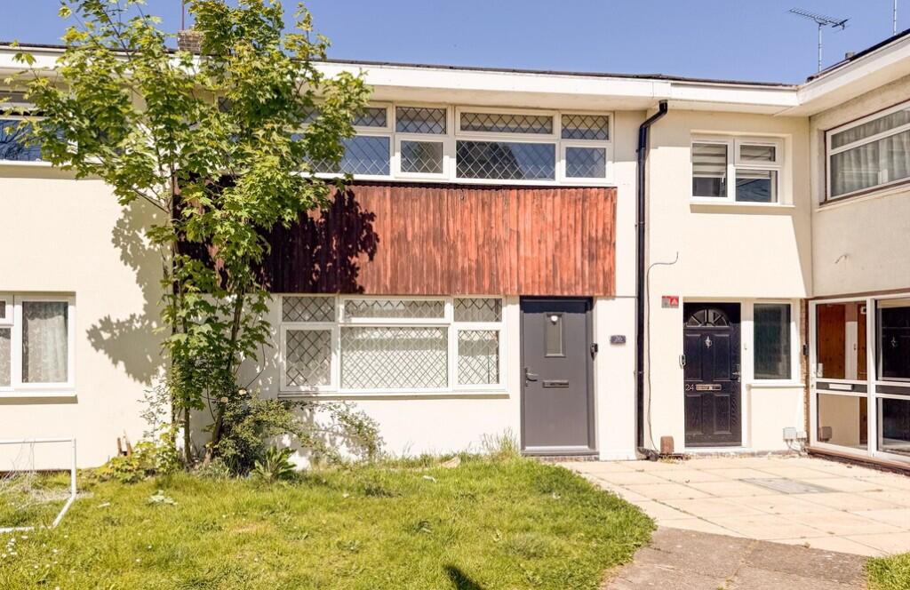 3 bed Mid Terraced House for rent in Basildon. From Temme English - Wickford - Lettings