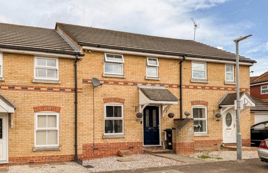 2 bed Mid Terraced House for rent in Nevendon. From Temme English - Wickford - Lettings