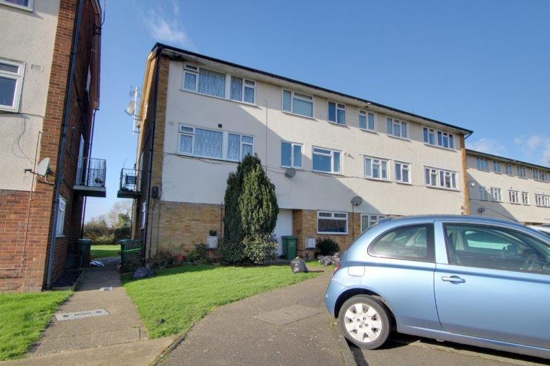 2 bed House (unspecified) for rent in Wickford. From Temme English - Wickford - Lettings