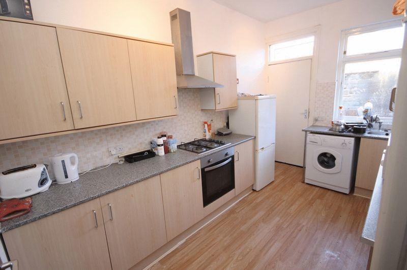 1 bed Room for rent in Leeds. From Rooftop Living - UK Ltd