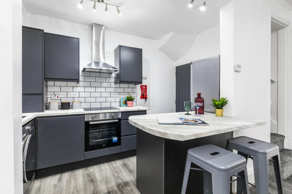 2 bed Detached for rent in Leeds. From Rooftop Living - UK Ltd