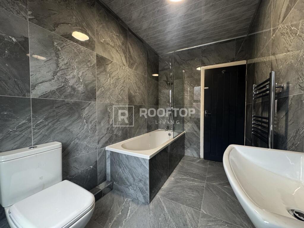 2 bed Detached for rent in Leeds. From Rooftop Living - UK Ltd