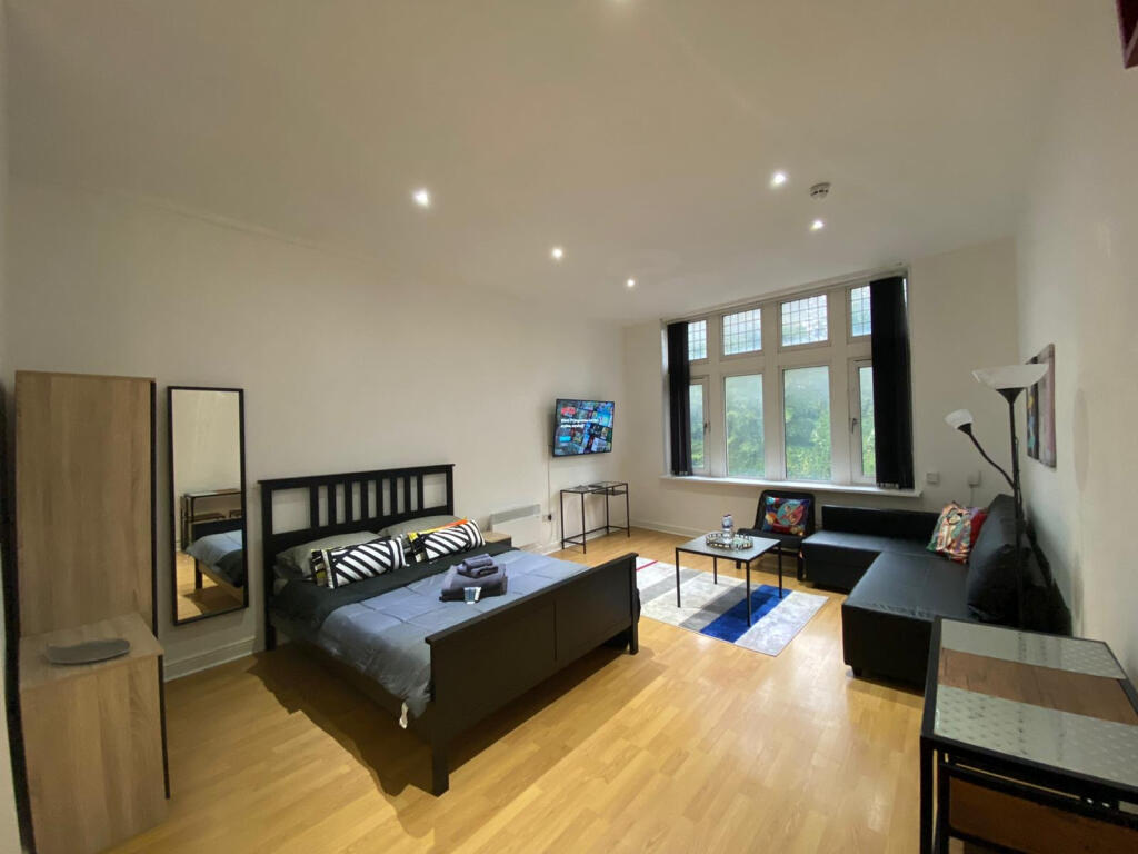 1 bed Detached for rent in Leeds. From Rooftop Living - UK Ltd