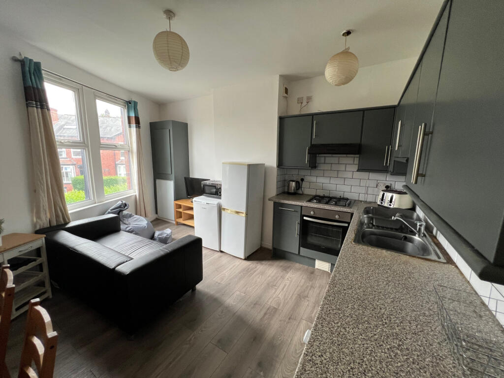 3 bed Detached for rent in Leeds. From Rooftop Living - UK Ltd 3 bed Detached for rent in Leeds. From Rooftop Living - UK Ltd