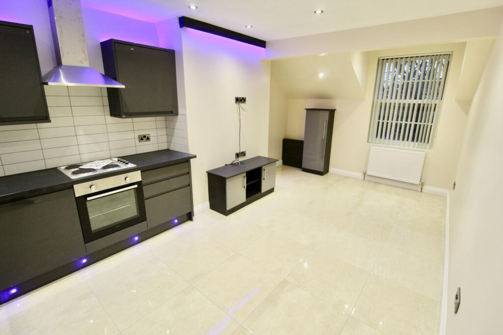 2 bed Detached for rent in Leeds. From Rooftop Living - UK Ltd