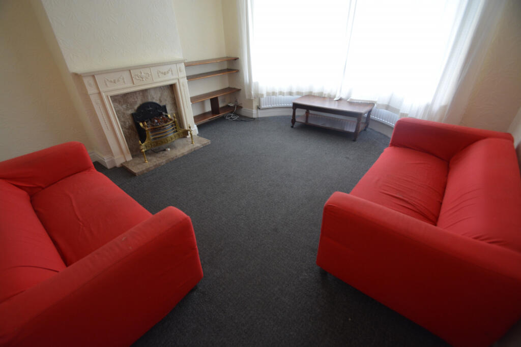 4 bed Detached for rent in Leeds. From Rooftop Living - UK Ltd