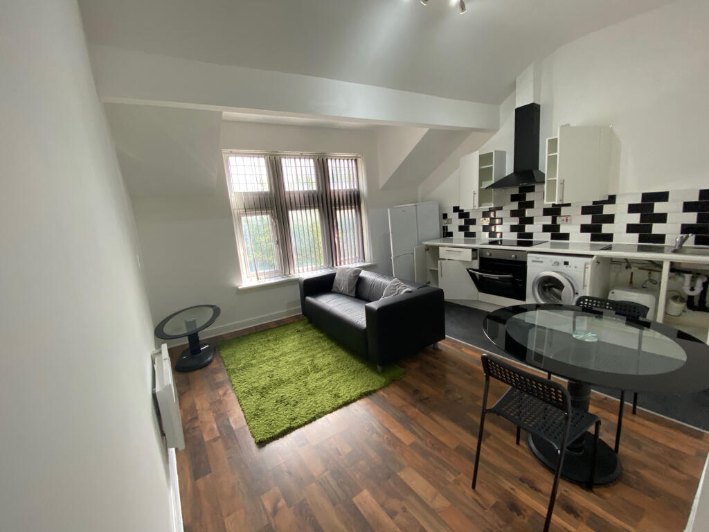 1 bed Detached for rent in Leeds. From Rooftop Living - UK Ltd