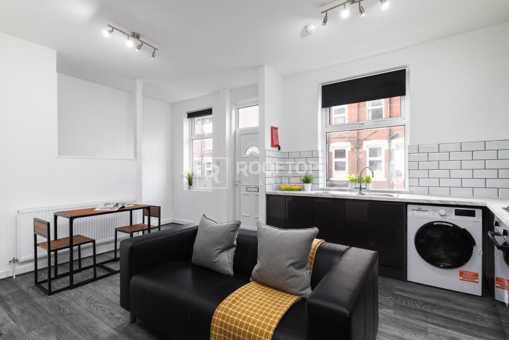 2 bed Detached for rent in Leeds. From Rooftop Living - UK Ltd 2 bed Detached for rent in Leeds. From Rooftop Living - UK Ltd