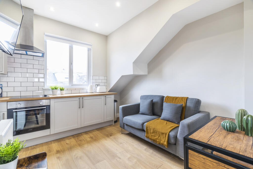 2 bed Detached for rent in Leeds. From Rooftop Living - UK Ltd