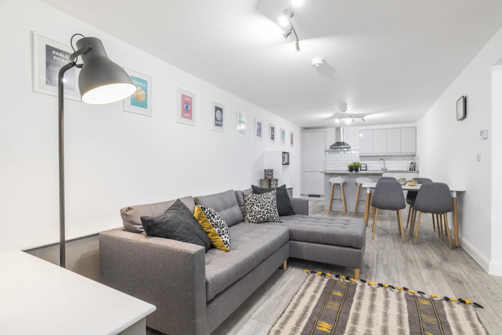 2 bed Detached for rent in Leeds. From Rooftop Living - UK Ltd 2 bed Detached for rent in Leeds. From Rooftop Living - UK Ltd