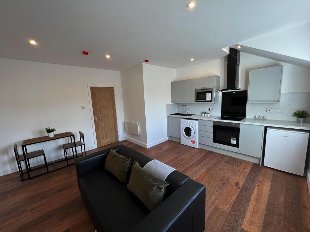 2 bed 1st Floor Flat for rent in Leeds. From Rooftop Living - UK Ltd