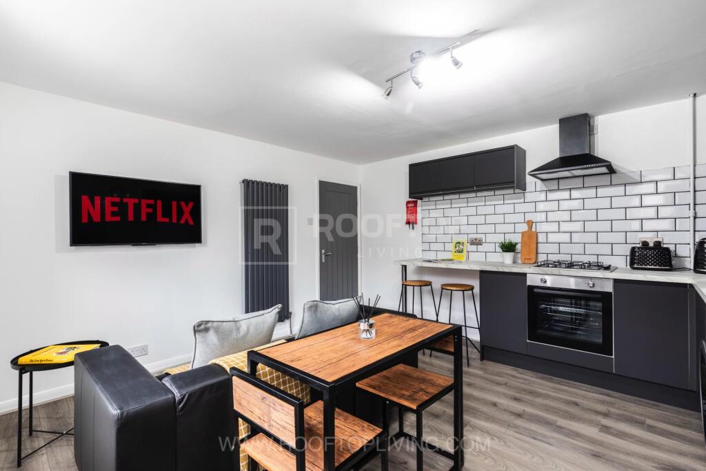 2 bed Detached for rent in Leeds. From Rooftop Living - UK Ltd