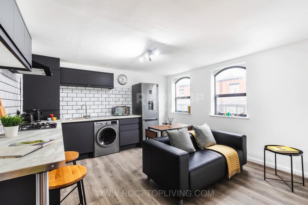 2 bed Detached for rent in Leeds. From Rooftop Living - UK Ltd