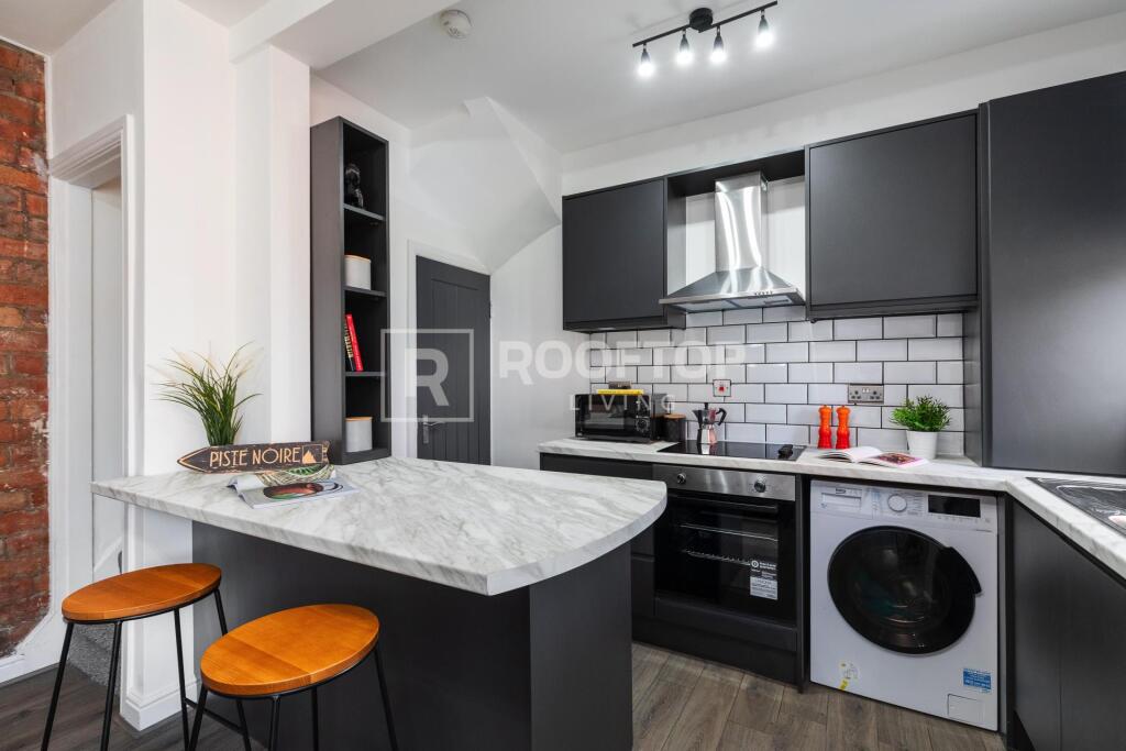 2 bed Detached for rent in Leeds. From Rooftop Living - UK Ltd