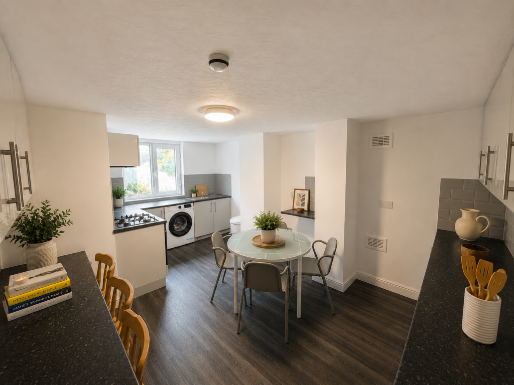 6 bed House Share for rent in Leeds. From Rooftop Living - UK Ltd 6 bed House Share for rent in Leeds. From Rooftop Living - UK Ltd