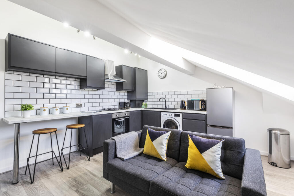 2 bed Detached for rent in Leeds. From Rooftop Living - UK Ltd