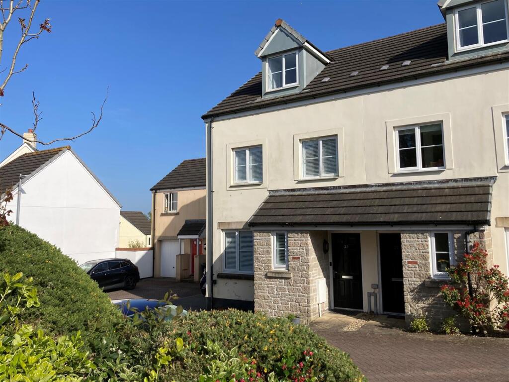 4 bed Detached for rent in Falmouth. From Laskowski & Co - Falmouth