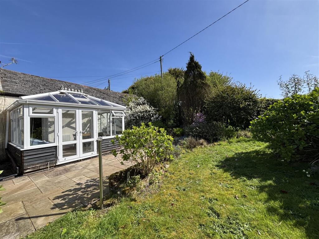 2 bed Detached for rent in Penryn. From Laskowski & Co - Falmouth