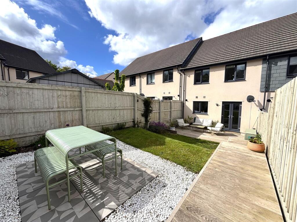 3 bed Detached for rent in Budock Water. From Laskowski & Co - Falmouth 3 bed Detached for rent in Budock Water. From Laskowski & Co - Falmouth