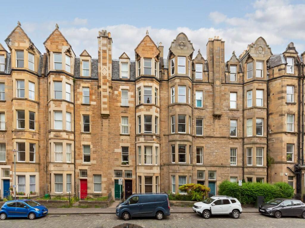 2 bed 1st Floor Flat for rent in Edinburgh. From Murray & Currie - Edinburgh