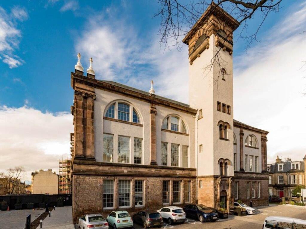2 bed 1st Floor Flat for rent in Edinburgh. From Murray & Currie - Edinburgh