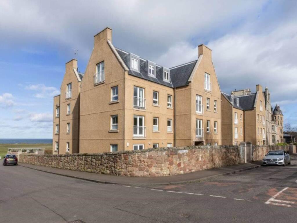 1 bed 1st Floor Flat for rent in North Berwick. From Murray & Currie - Edinburgh