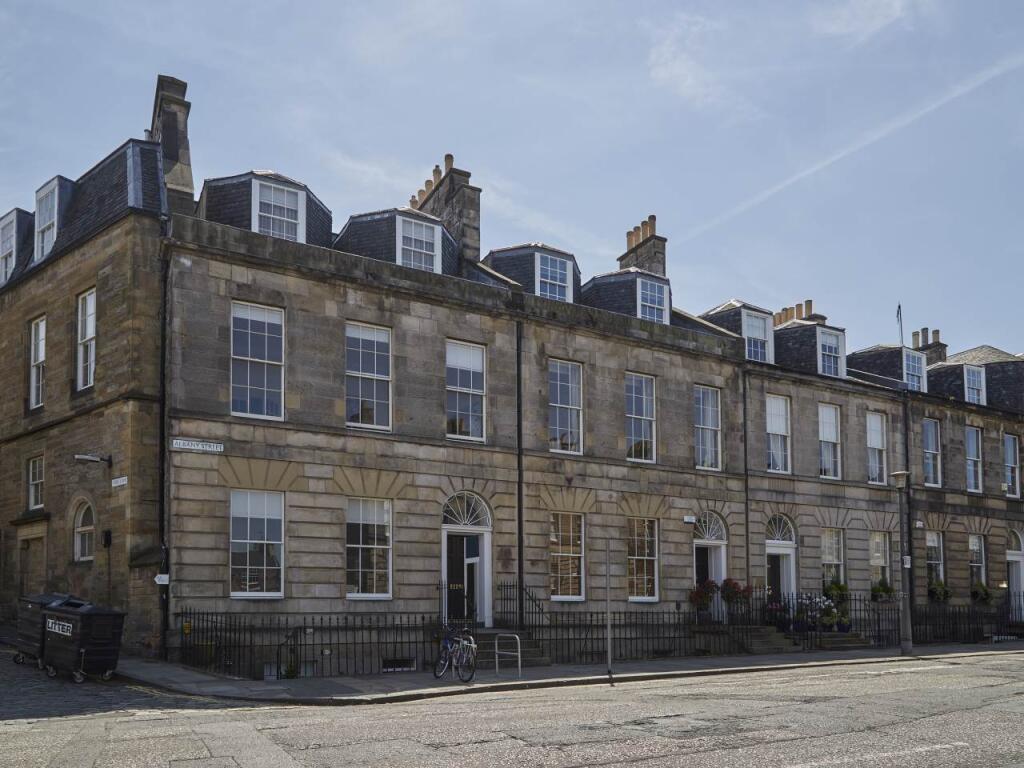 3 bed 1st Floor Flat for rent in Edinburgh. From Murray & Currie - Edinburgh
