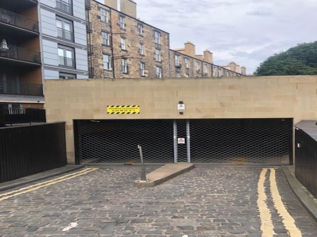 4 bed Car Parking for rent in Edinburgh. From Murray & Currie - Edinburgh 4 bed Car Parking for rent in Edinburgh. From Murray & Currie - Edinburgh