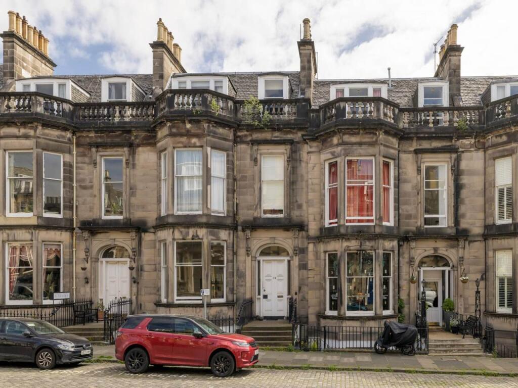 2 bed 1st Floor Flat for rent in Edinburgh. From Murray & Currie - Edinburgh
