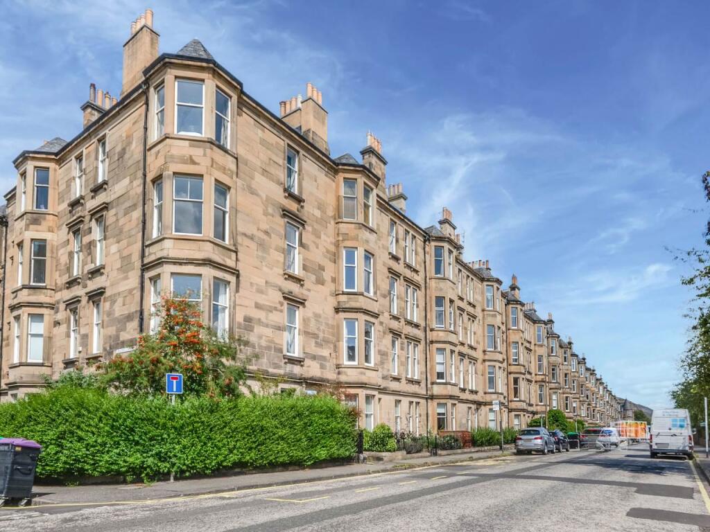 4 bed 1st Floor Flat for rent in Edinburgh. From Murray & Currie - Edinburgh 4 bed 1st Floor Flat for rent in Edinburgh. From Murray & Currie - Edinburgh