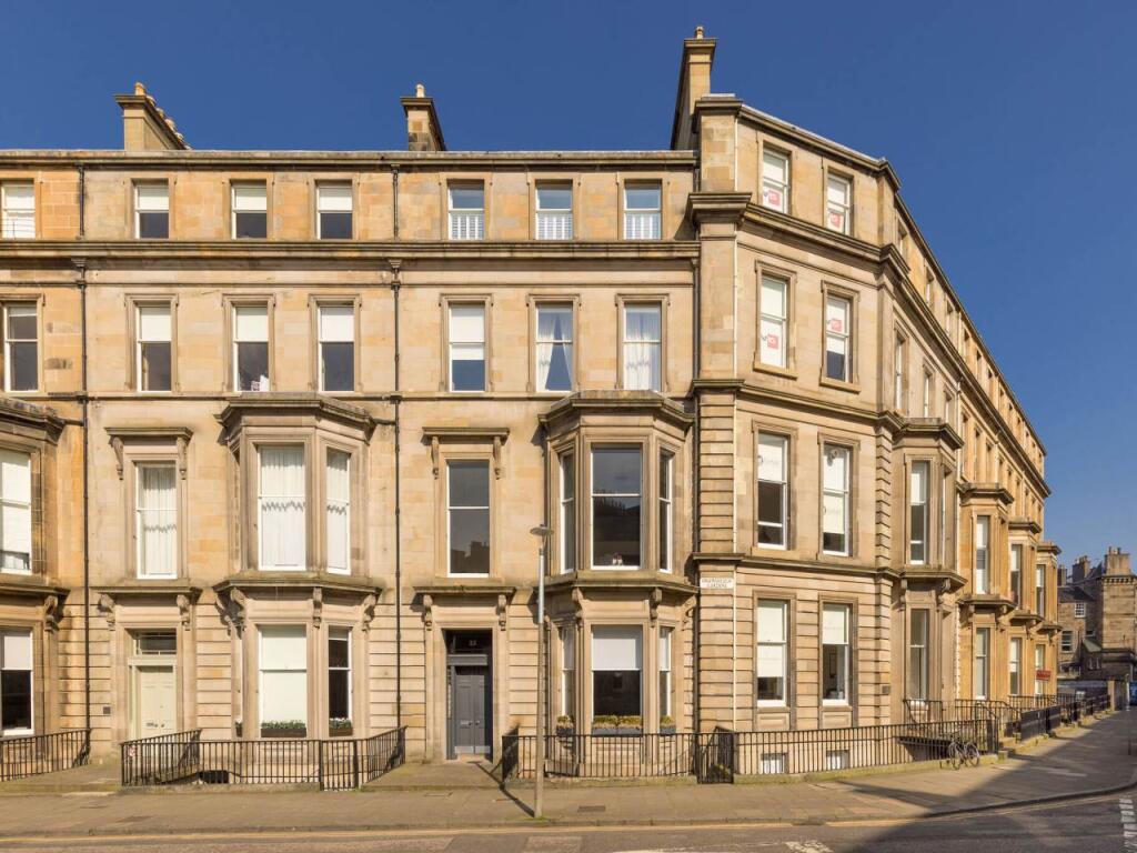 3 bed 1st Floor Flat for rent in Edinburgh. From Murray & Currie - Edinburgh