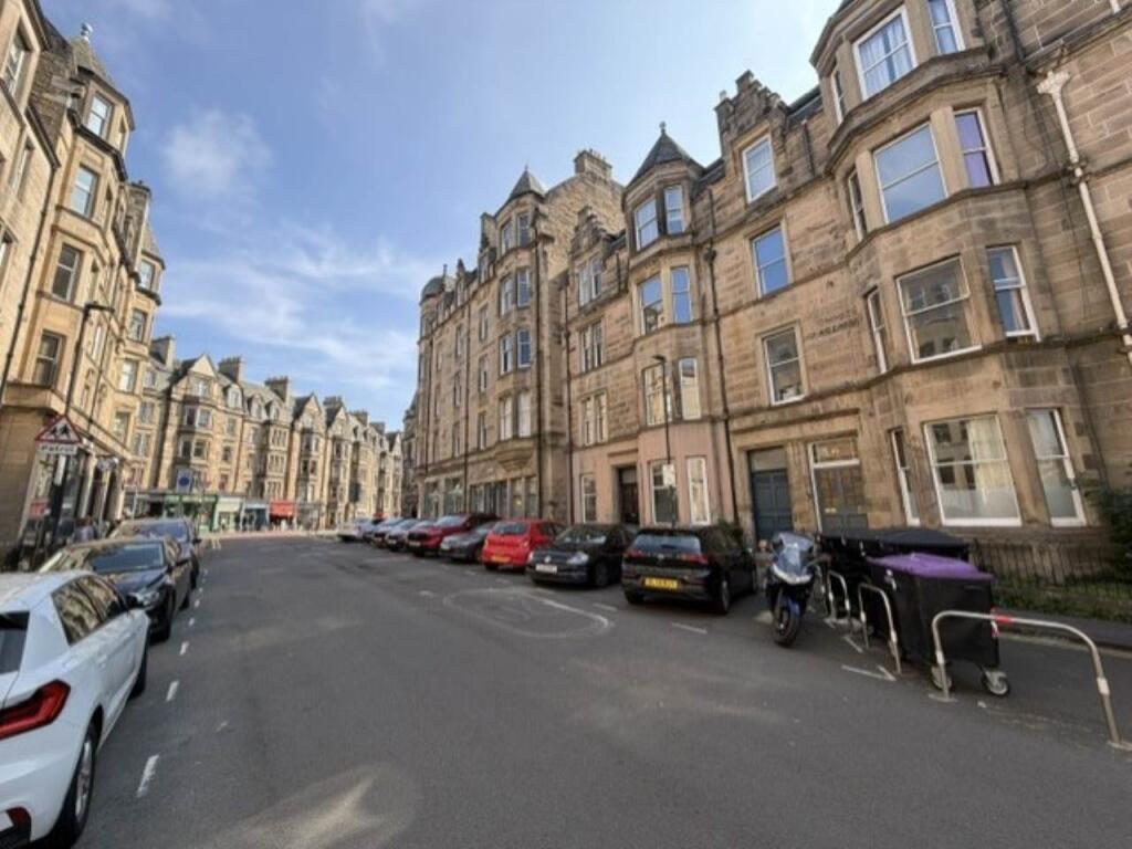 3 bed 1st Floor Flat for rent in Edinburgh. From Murray & Currie - Edinburgh 3 bed 1st Floor Flat for rent in Edinburgh. From Murray & Currie - Edinburgh