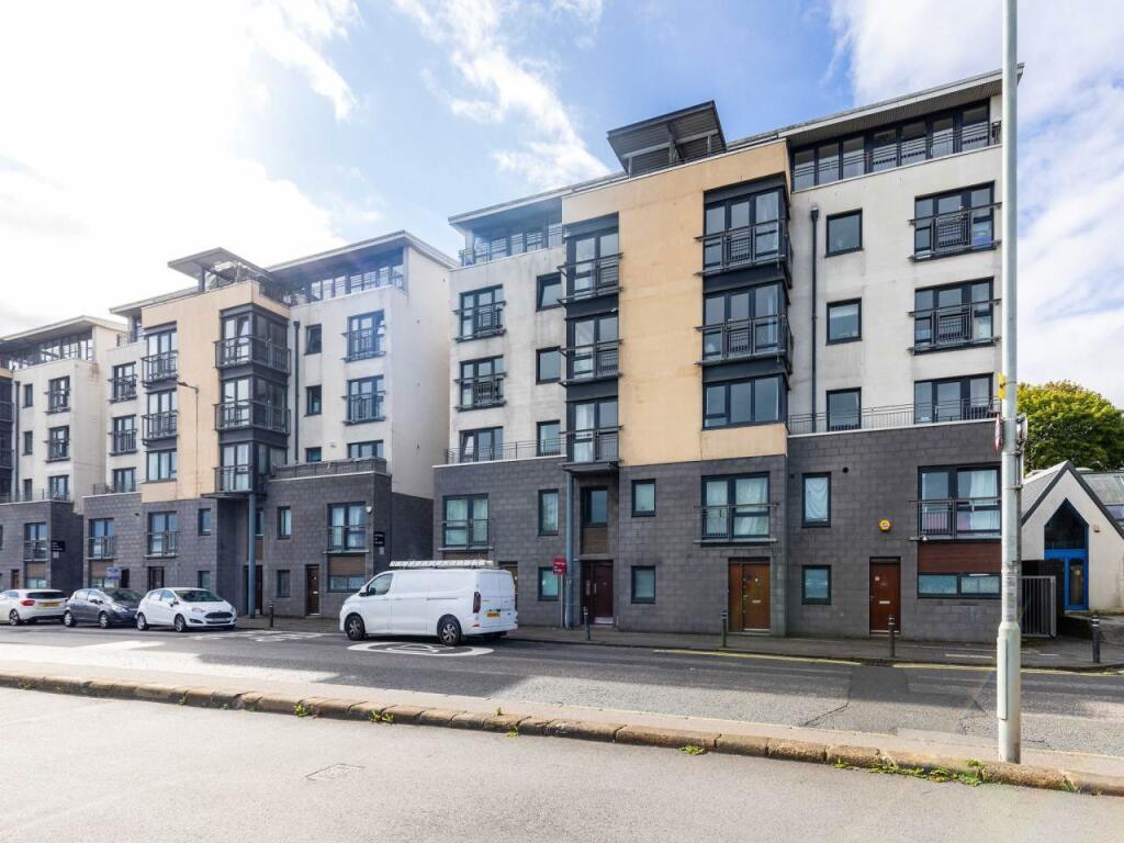 2 bed 1st Floor Flat for rent in Edinburgh. From Murray & Currie - Edinburgh 2 bed 1st Floor Flat for rent in Edinburgh. From Murray & Currie - Edinburgh