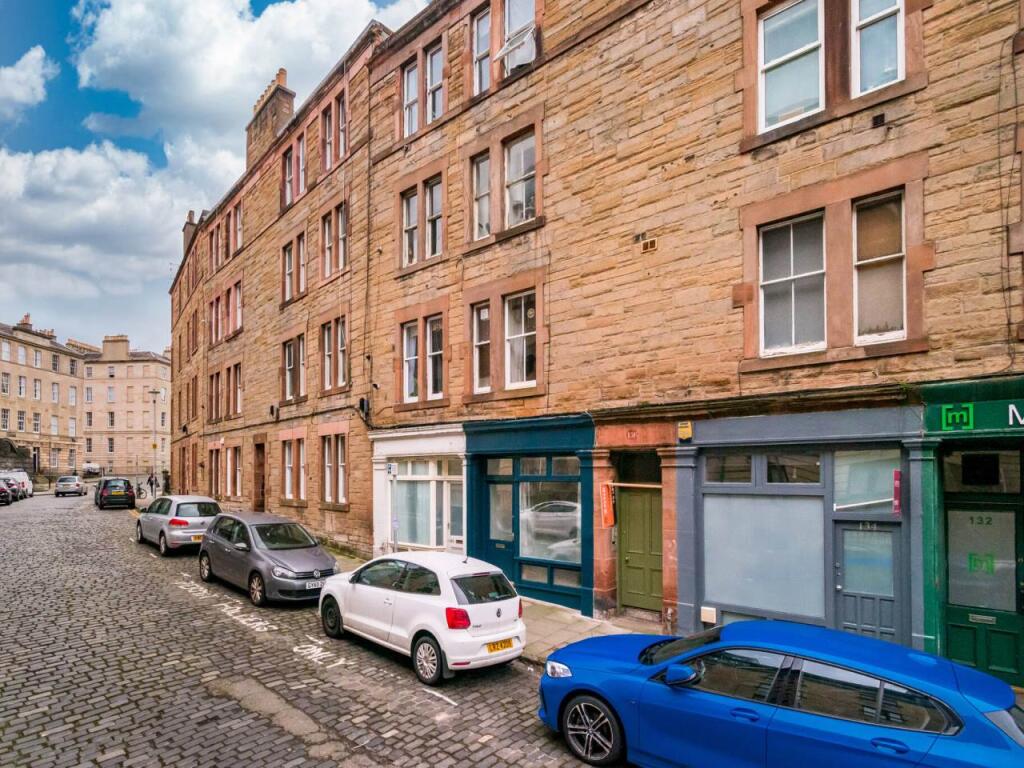 1 bed 1st Floor Flat for rent in Edinburgh. From Murray & Currie - Edinburgh 1 bed 1st Floor Flat for rent in Edinburgh. From Murray & Currie - Edinburgh