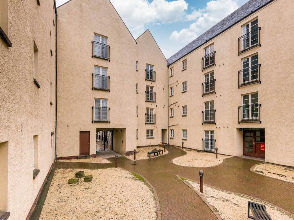 1 bed 1st Floor Flat for rent in Edinburgh. From Murray & Currie - Edinburgh 1 bed 1st Floor Flat for rent in Edinburgh. From Murray & Currie - Edinburgh