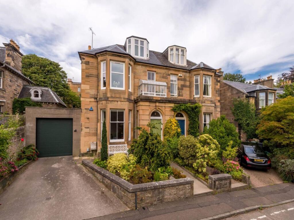 2 bed 1st Floor Flat for rent in Edinburgh. From Murray & Currie - Edinburgh