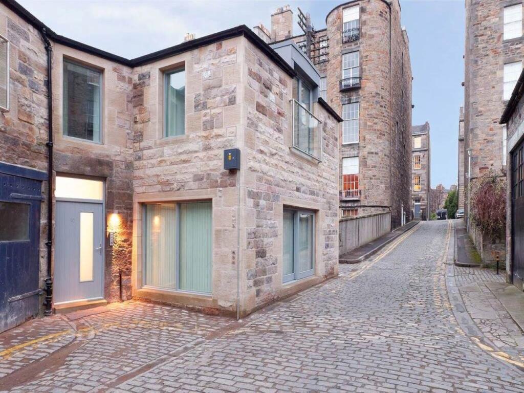 2 bed 1st Floor Flat for rent in Edinburgh. From Murray & Currie - Edinburgh 2 bed 1st Floor Flat for rent in Edinburgh. From Murray & Currie - Edinburgh