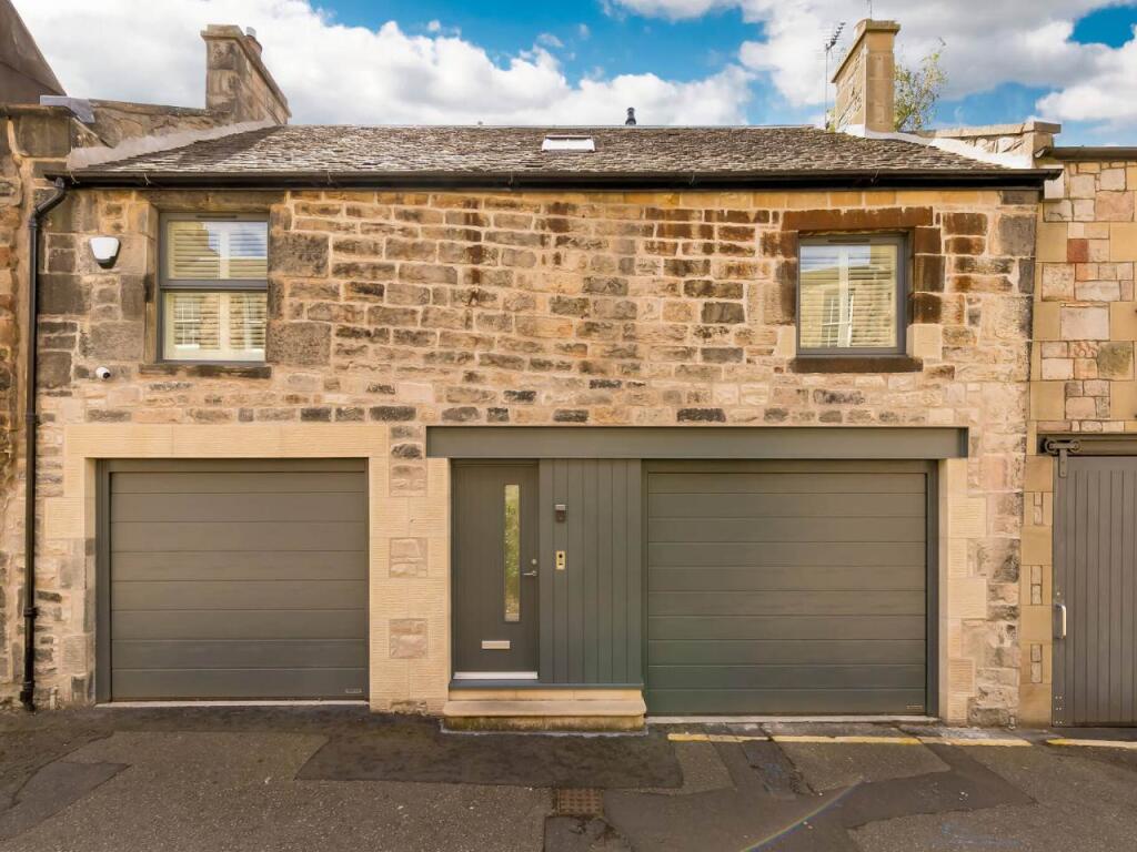 2 bed Mews for rent in Edinburgh. From Murray & Currie - Edinburgh