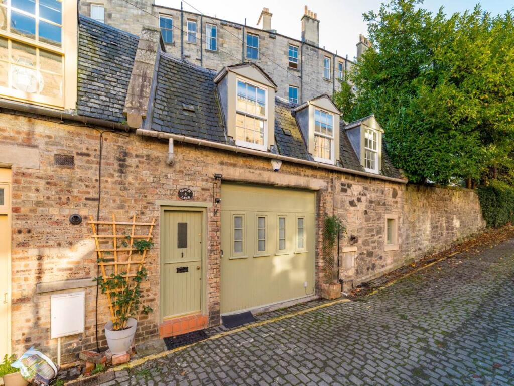 2 bed Mews for rent in Edinburgh. From Murray & Currie - Edinburgh