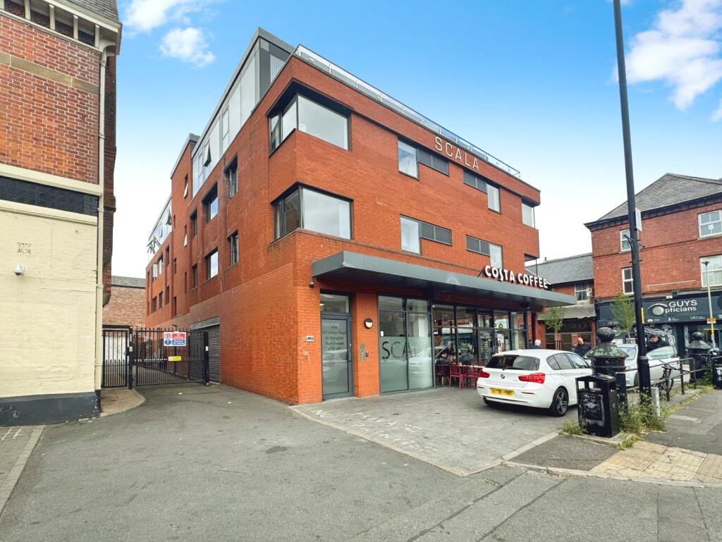 1 bed 1st Floor Flat for rent in Gatley. From Julian Wadden - Didsbury