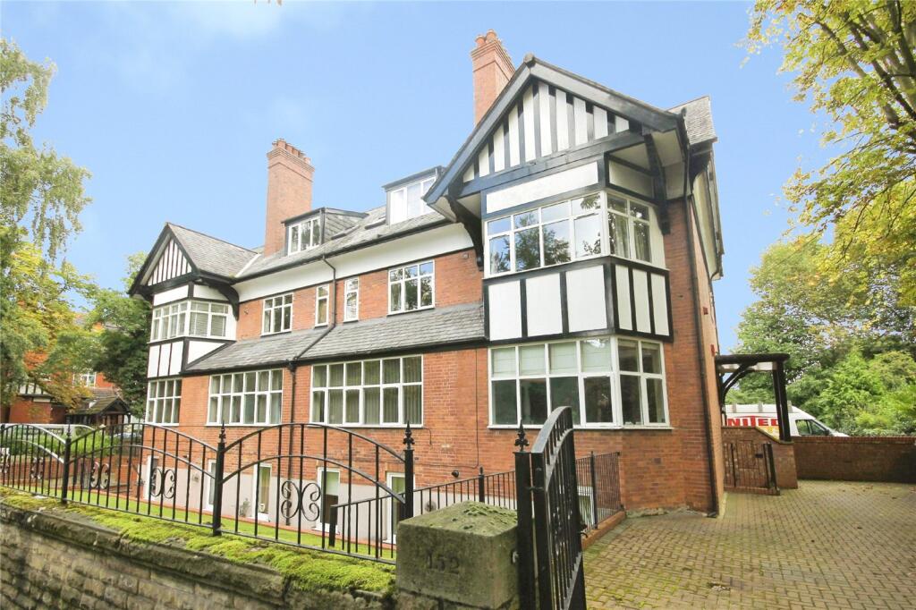 2 bed 1st Floor Flat for rent in Gatley. From Julian Wadden - Didsbury
