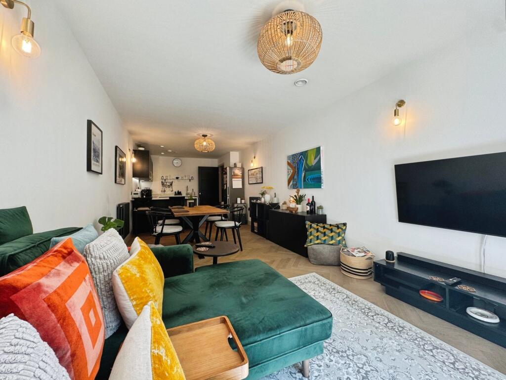 1 bed 1st Floor Flat for rent in Manchester. From Julian Wadden - Didsbury