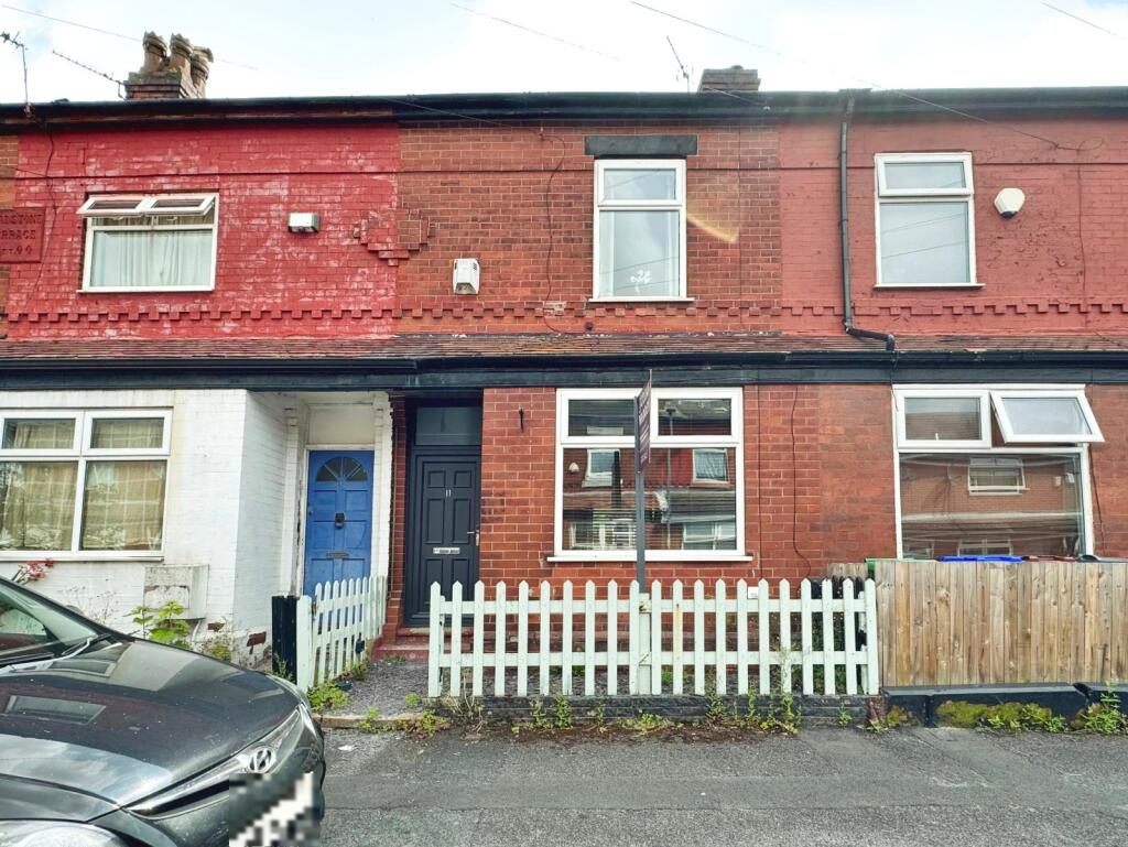2 bed Mid Terraced House for rent in Manchester. From Julian Wadden - Didsbury